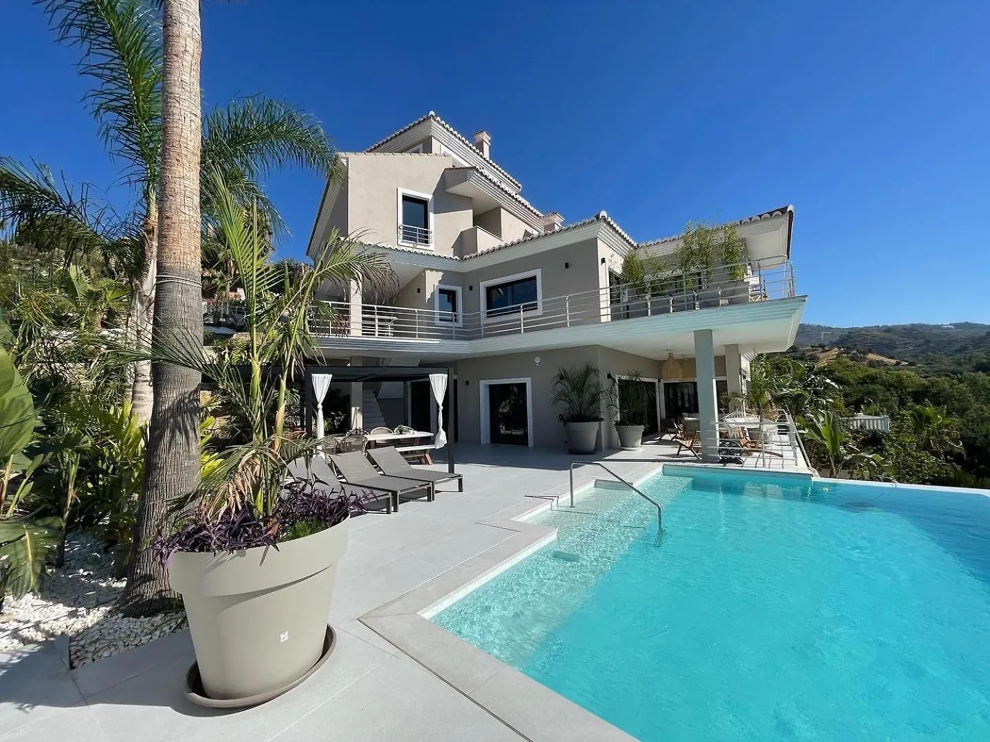 Ultimate Luxury Dream Villa With 7 Bedrooms, Gym, Spa And Infinity Pool Marbella