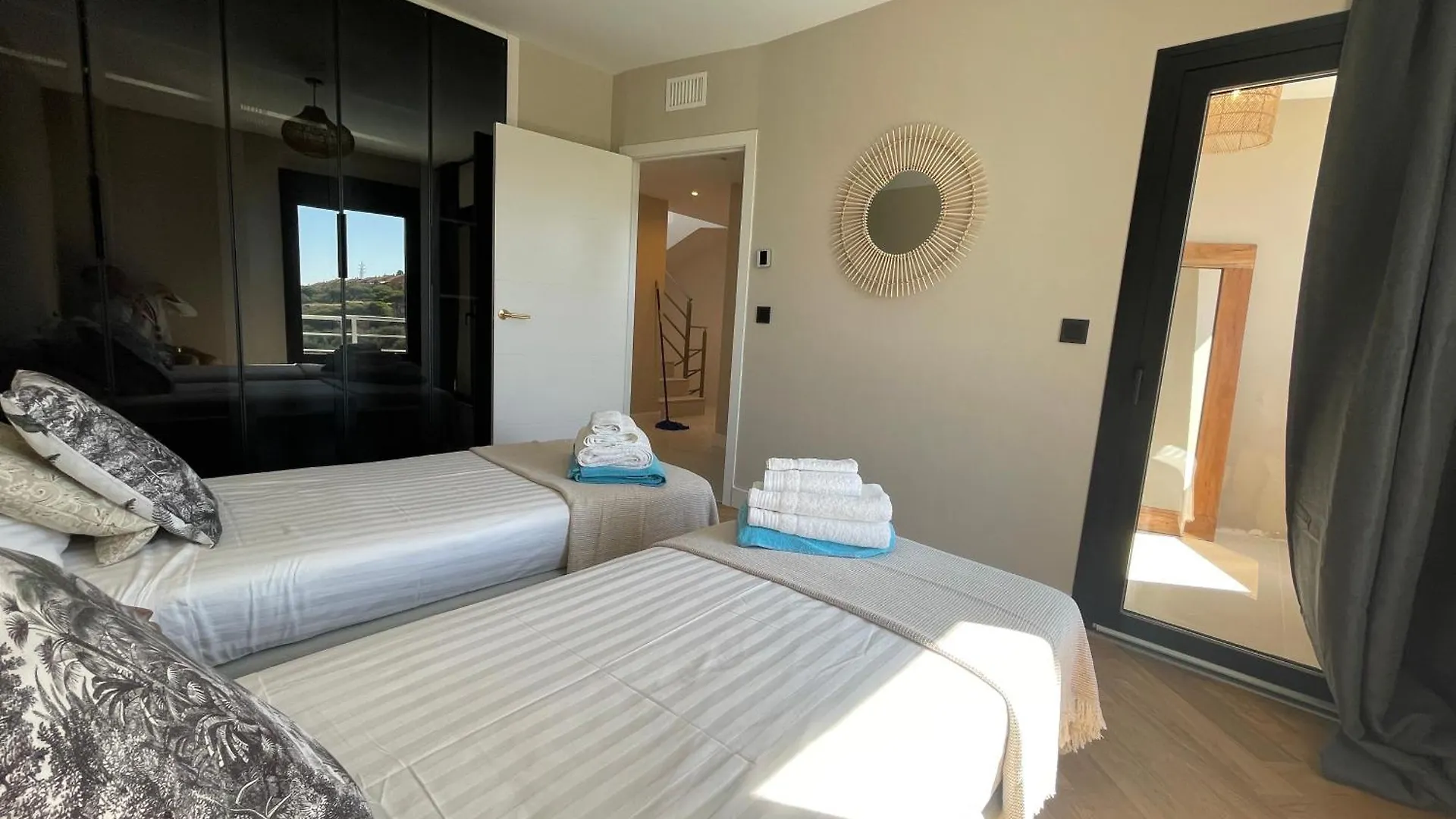 Ultimate Luxury Dream Villa With 7 Bedrooms, Gym, Spa And Infinity Pool Marbella